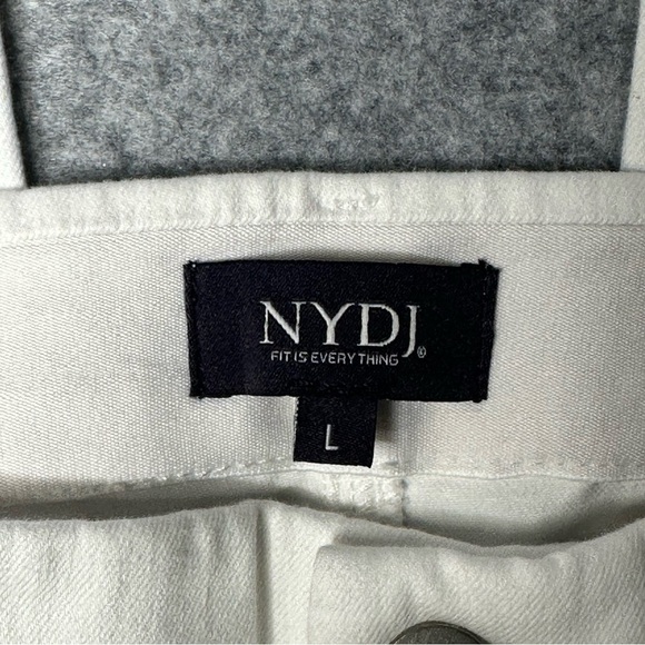 NYDJ Marilyn High Rise Straight Jeans. Sz: Large - Picture 7 of 12